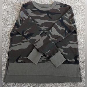 Women's Camo Pullover